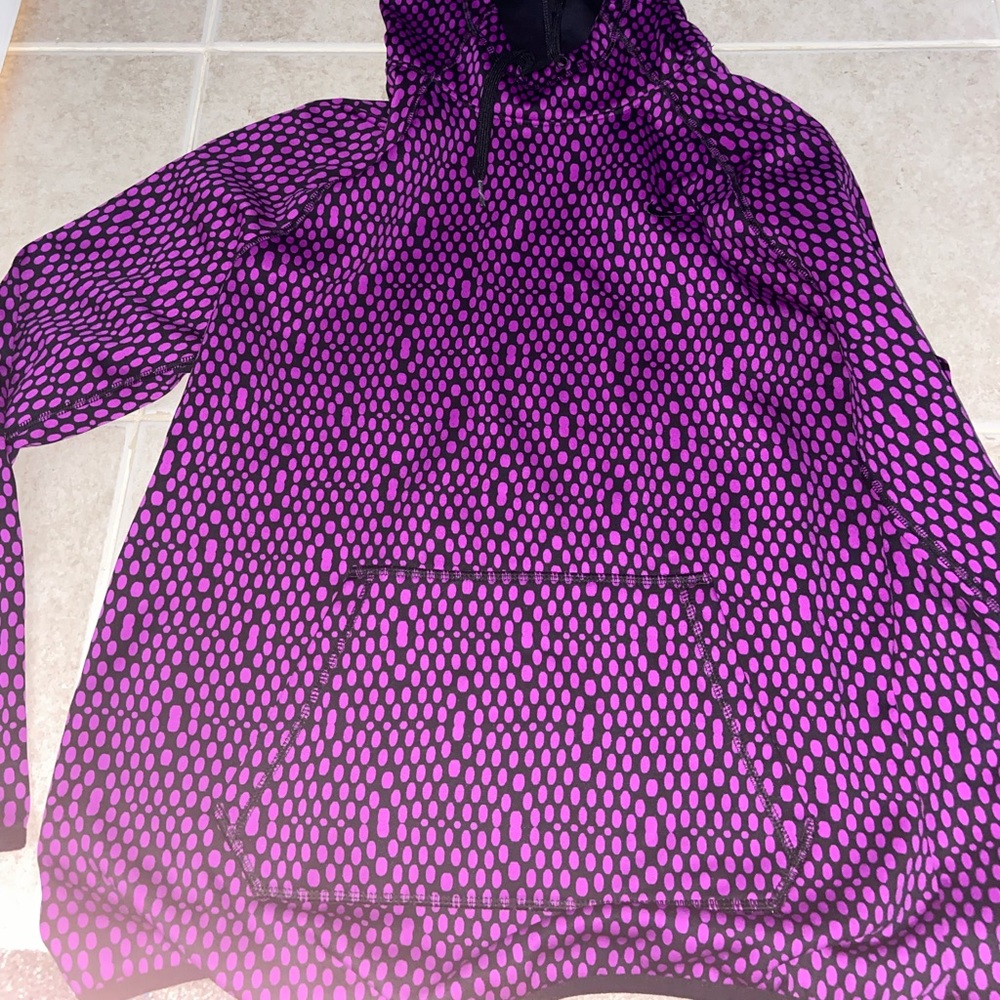 nike sweatshirt